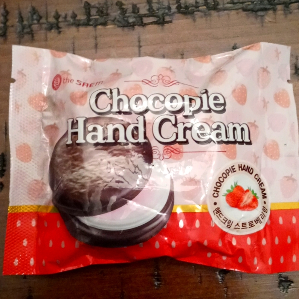 the SAEM Chocopie Strawberry Hand Cream